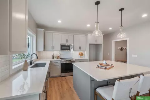 135 N 10th Ave, Springfield, NE 68059 photo 13