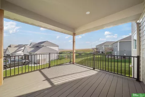 135 N 10th Ave, Springfield, NE 68059 photo 34