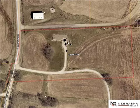 10614 Valley View Dr, Plattsmouth, NE 68048