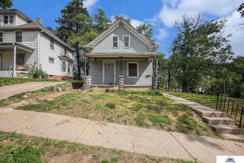 3010 Franklin St, Omaha, NE 68111