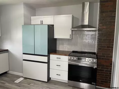 Other - 1228 E St, Geneva, NE 68361 photo 2 of 11