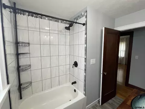 Bath - 1228 E St, Geneva, NE 68361 photo 3 of 3