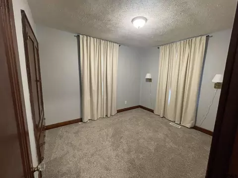 Bedroom - 1228 E St, Geneva, NE 68361 photo 1 of 5