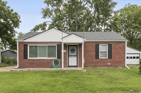 2726 N 65th St, Lincoln, NE 68507