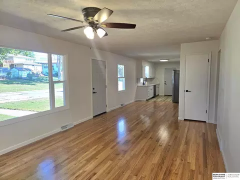 122 Hillside Dr, Bellevue, NE 68005 photo 11