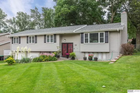 11817 Cedar St, Omaha, NE 68144 photo 5