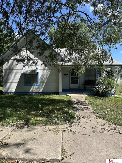 522 N Dakota St, Superior, NE 68978
