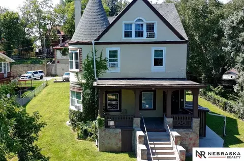 138 N 38th Ave, Omaha, NE 68131