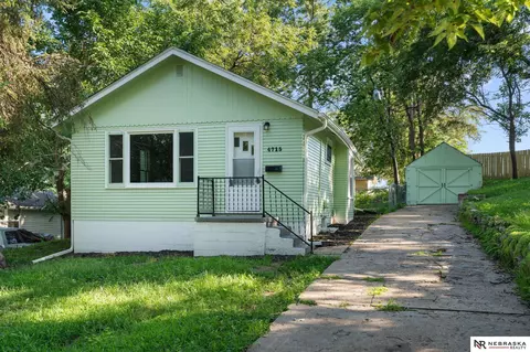 4715 Meredith Ave, Omaha, NE 68104