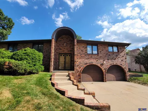 5933 La Salle St, Lincoln, NE 68516
