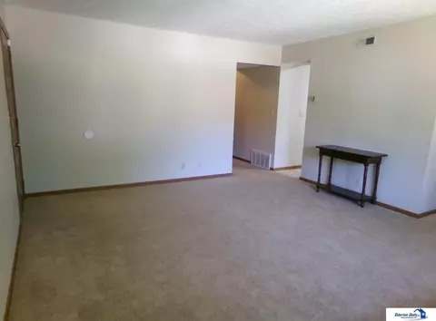 Living - 624 N 8th St, Beatrice, NE 68310 photo 2 of 4