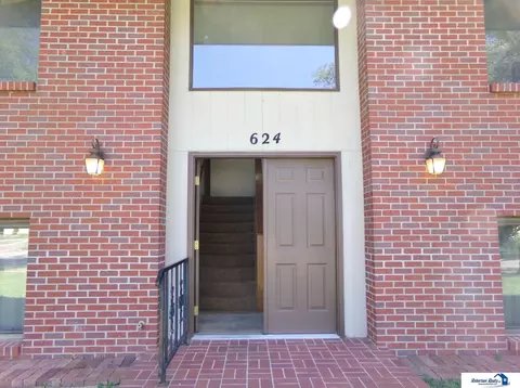 Entry Way - 624 N 8th St, Beatrice, NE 68310 photo 1 of 3
