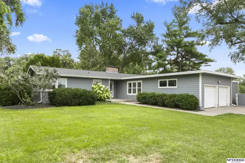 9351 Walnut St, Omaha, NE 68124