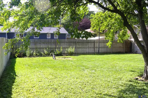 Exterior - 1607 N 18th St, Beatrice, NE 68310 photo 3 of 8