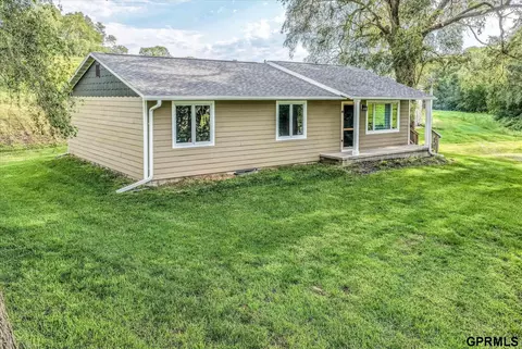 1877 Hwy 127 St, Mondamin, IA 51557