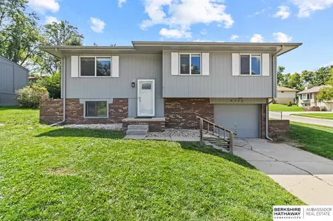 6356 S 137th St, Omaha, NE 68137