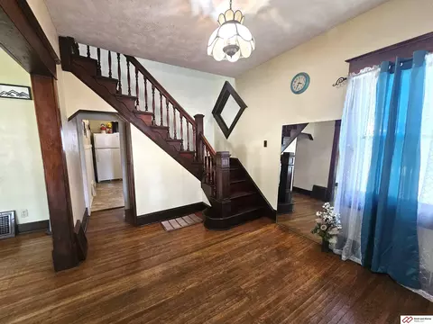 1700 Elk St, Beatrice, NE 68310 photo 2