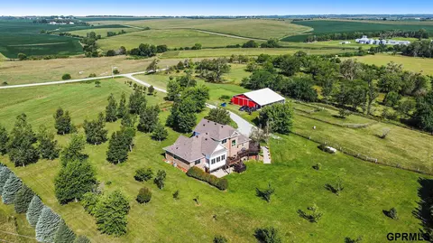 561 S 26th Rd, Syracuse, NE 68446