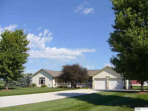 1101 150 St, Emerson, IA 51533