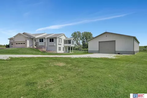 2800 SW 72nd St, Lincoln, NE 68532
