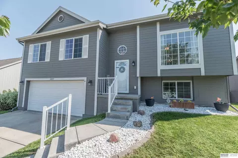 20717 Frances St, Gretna, NE 68028