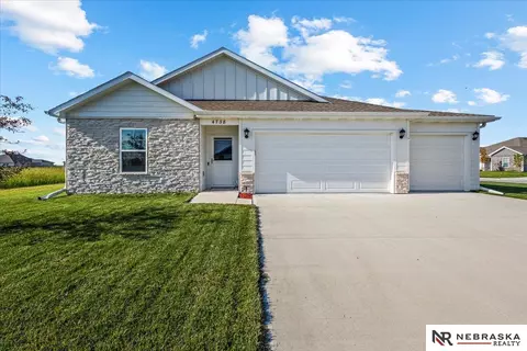 4738 E 17th Ave, Fremont, NE 68025