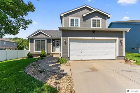 15124 Fowler Ave, Omaha, NE 68116