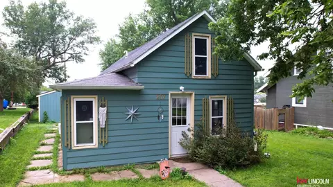 207 W Pribram St, Prague, NE 68050