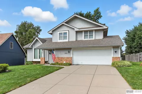 2418 N 155 St, Omaha, NE 68116