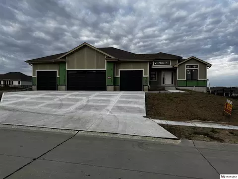 11516 S 115th St, Papillion, NE 68046
