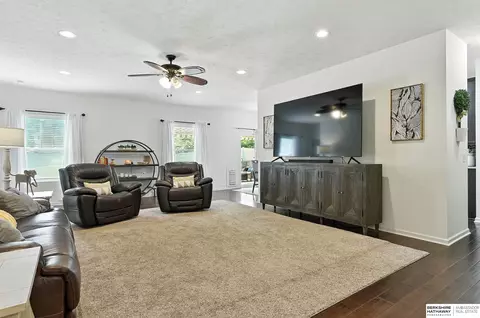 Living - 2107 Barbara Ave, Bellevue, NE 68147 photo 3 of 8