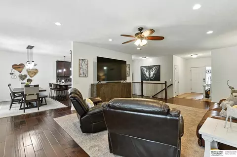 Living - 2107 Barbara Ave, Bellevue, NE 68147 photo 4 of 8