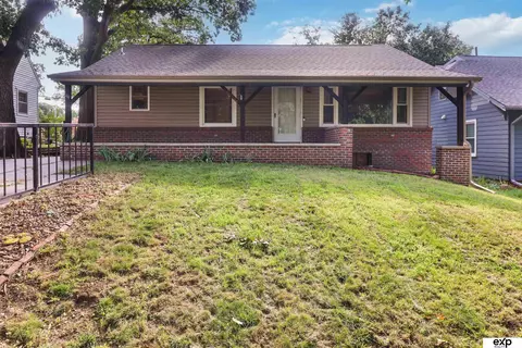 944 N 7 St, Seward, NE 68434