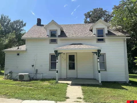 212 S Oakland Ave, Oakland, NE 68045