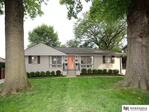3334 S 82nd St, Omaha, NE 68124