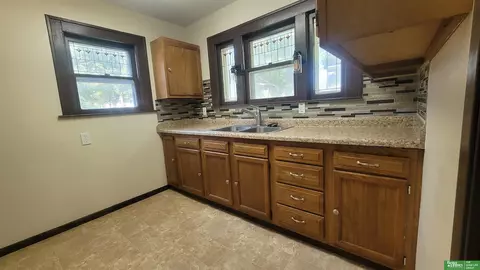 423 E 6th St, York, NE 68467 photo 17