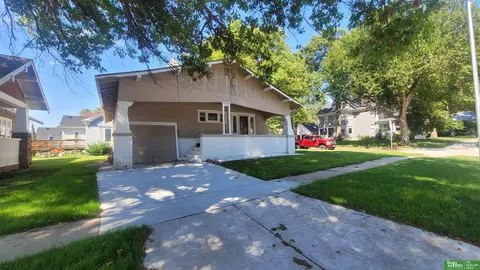 423 E 6th St, York, NE 68467 photo 3