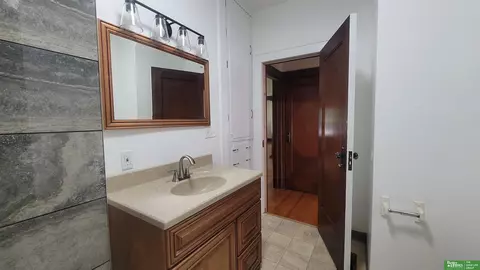 423 E 6th St, York, NE 68467 photo 28