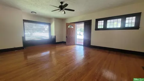 423 E 6th St, York, NE 68467 photo 11