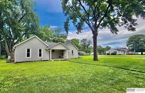 451-453 N 10th St, Blair, NE 68008