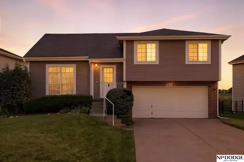 6606 N 114th Ave, Omaha, NE 68164