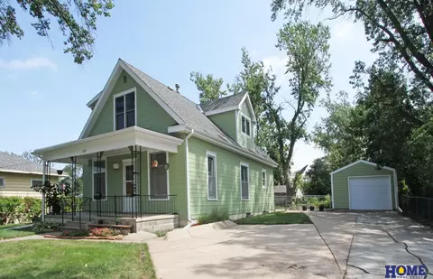 2810 S 14th St, Lincoln, NE 68502