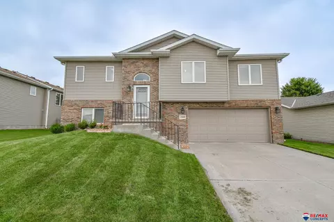 2309 NW 43rd St, Lincoln, NE 68524
