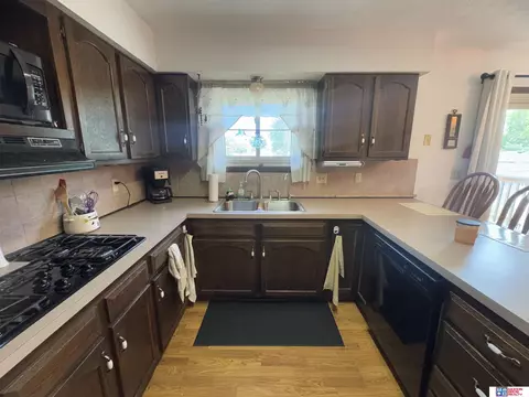 Kitchen - 1912 Park St, Beatrice, NE 68310 photo 2 of 3