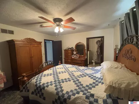 Bedroom - 1912 Park St, Beatrice, NE 68310 photo 3 of 5