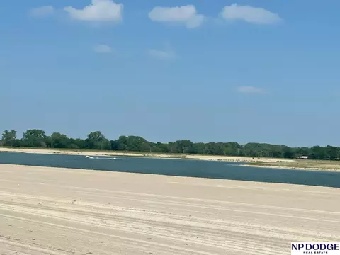 1701 Miles Dr, Norfolk, NE 68701