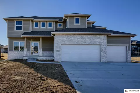 11016 N 172 St, Bennington, NE 68007