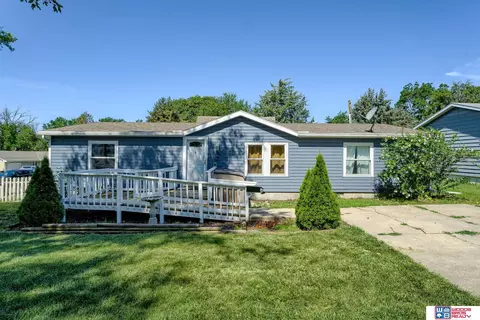 202 N 20th St, Ashland, NE 68003