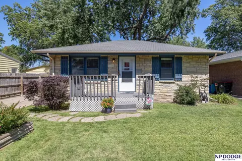 5636 Judson St, Lincoln, NE 68507