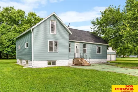 820 Cottonwood St, North Bend, NE 68649